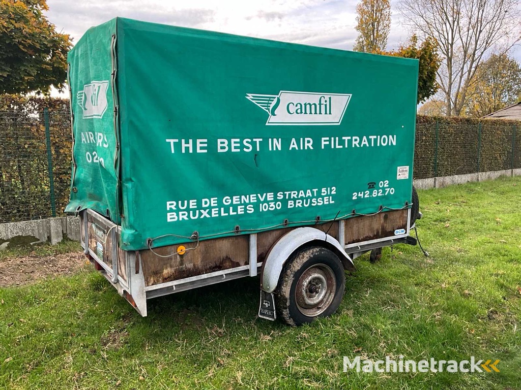 1989 Hitches Trailer