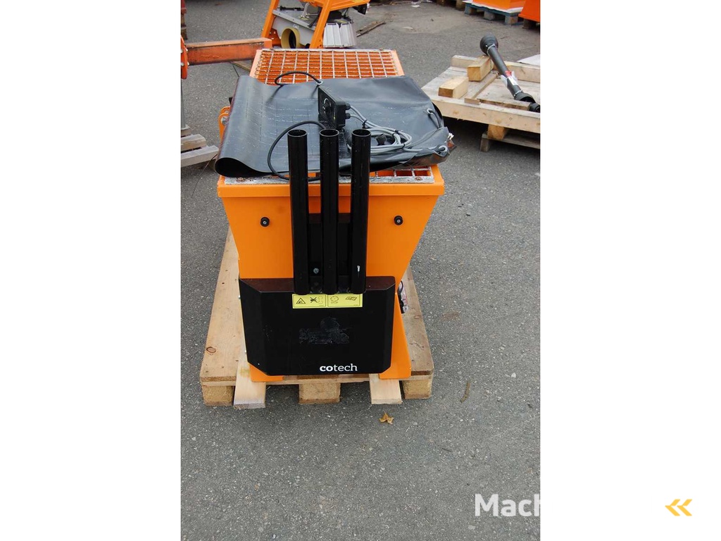 Ecotech - XGA-300 - Streuer - 2024