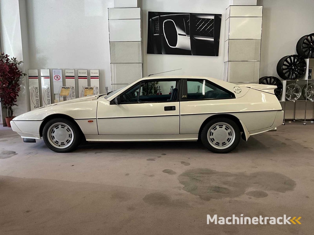 Lotus Excels.e. Oldtimer > 15