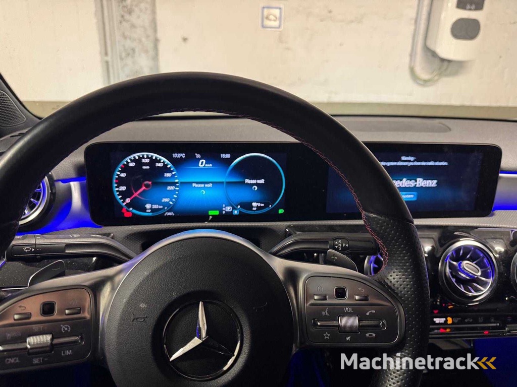 2020 Mercedes-Benz A 250 e Limousine