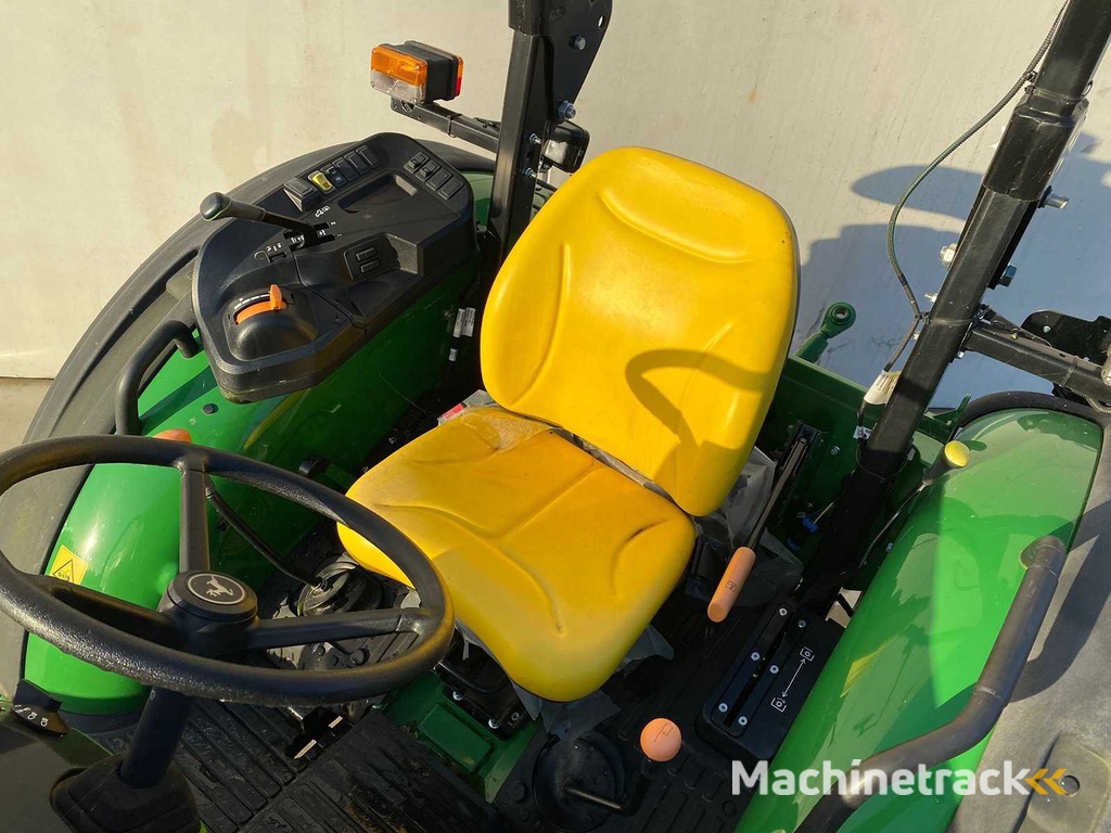 John Deere - 5050E - Traktor mit Allradantrieb - 2025