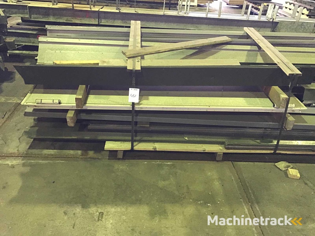 Eindeckblech, Spundwand, Stahltür