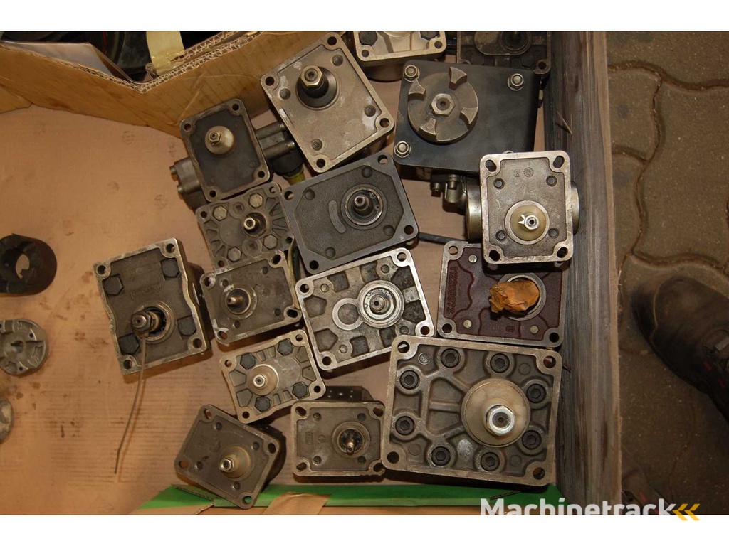 Radnarbenmotoren (16x)