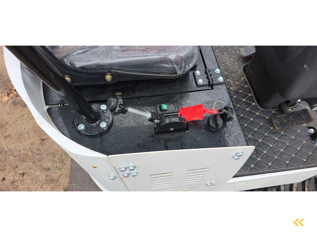 2025 - JPC - KV12 - Weiß - Minibagger