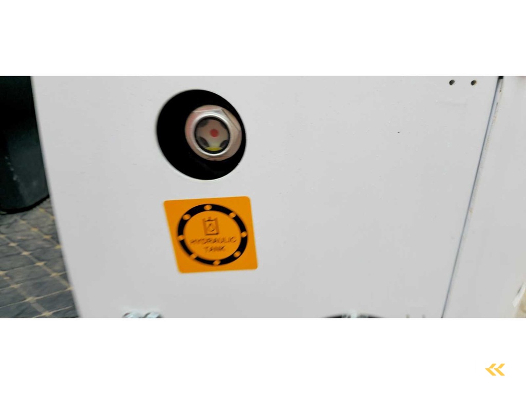 2025 - JPC - KV12 - Weiß - Minibagger