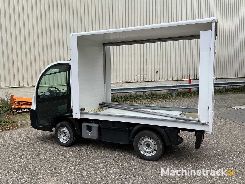 Mega - M10 - Verschiedene interne Transportmittel - 2017