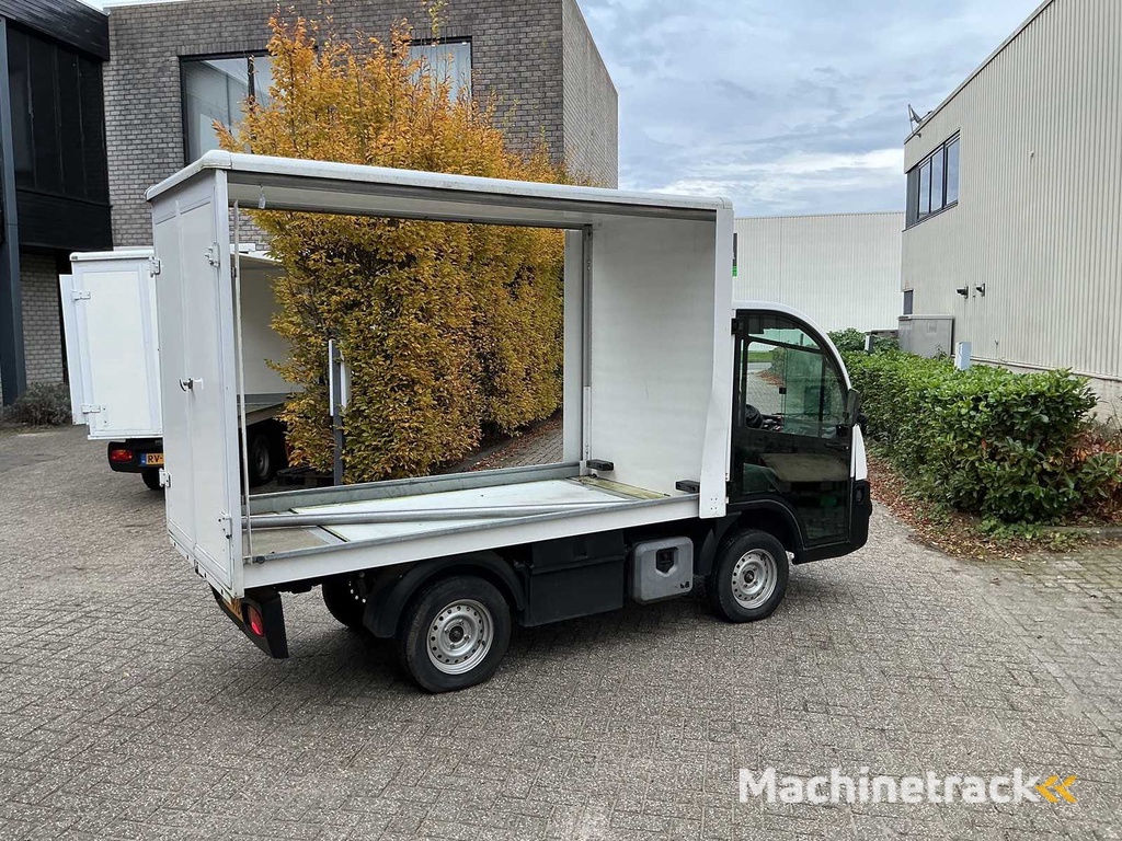 Mega - M10 - Verschiedene interne Transportmittel - 2017