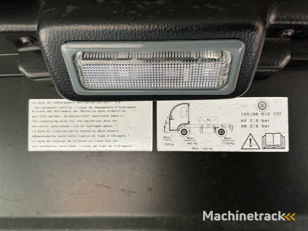 Mega - M10 - Verschiedene interne Transportmittel - 2017