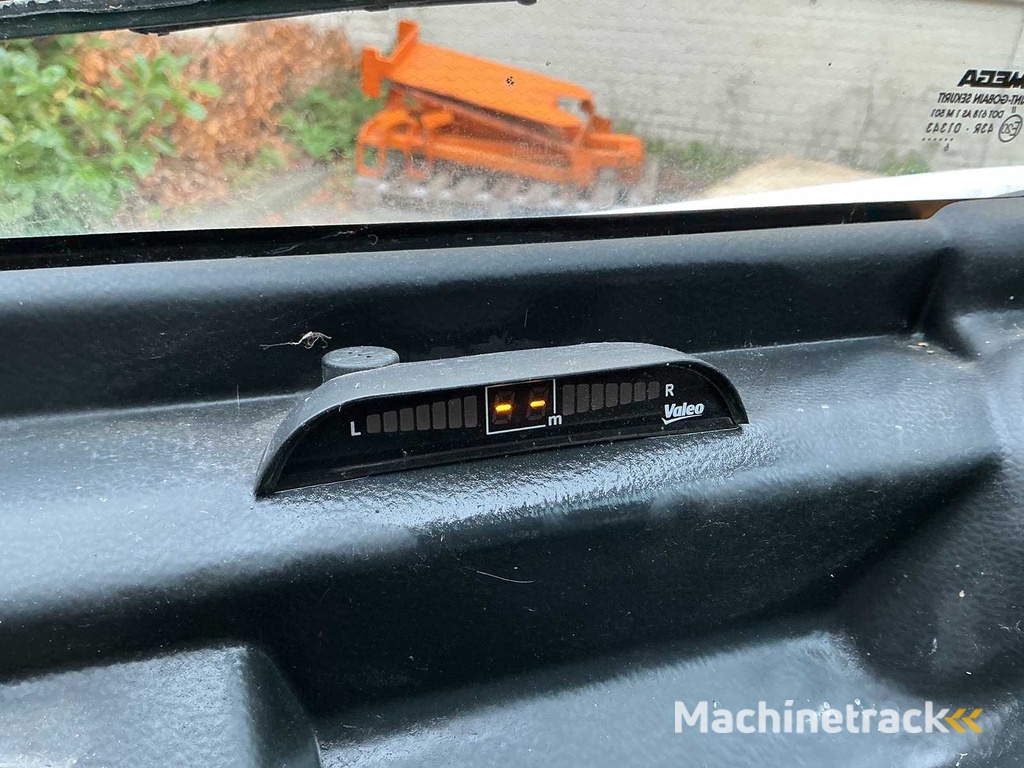 Mega - M10 - Verschiedene interne Transportmittel - 2017