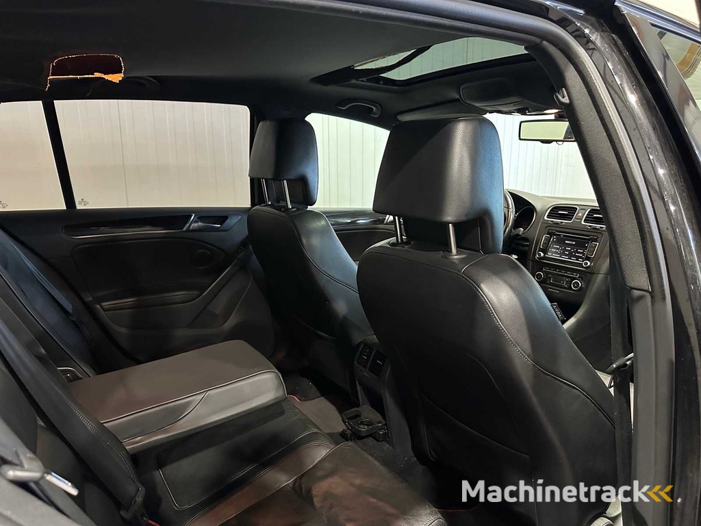 Volkswagen Golf 2.0 GTI J-908-XG