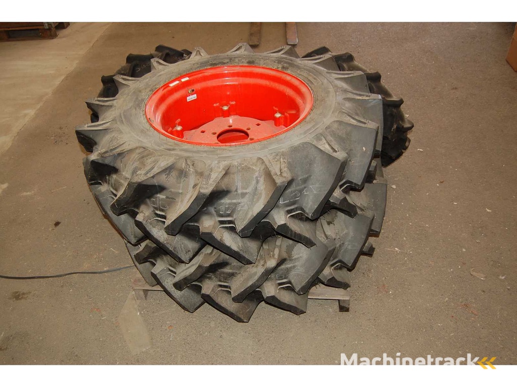 Traktor Reifenset (4x)