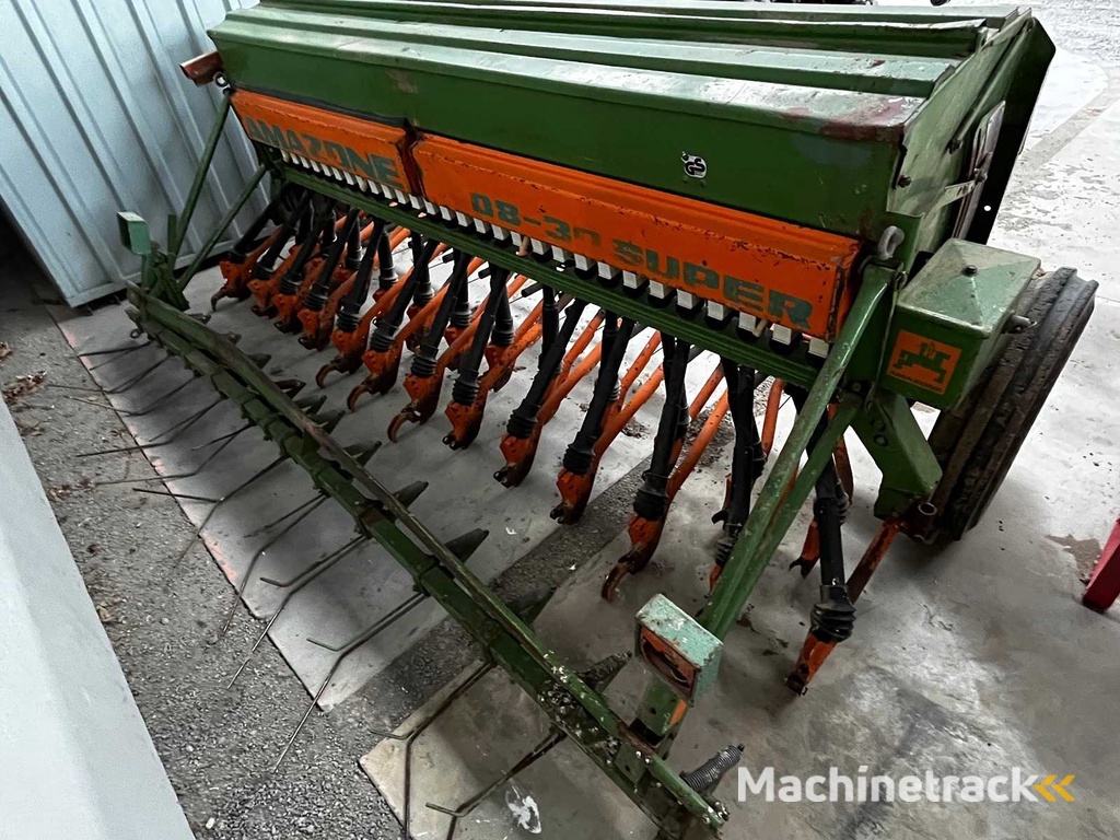 Amazon - D8/30 - Präzisions-Sämaschine