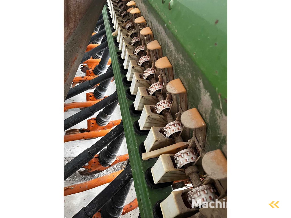 Amazon - D8/30 - Präzisions-Sämaschine