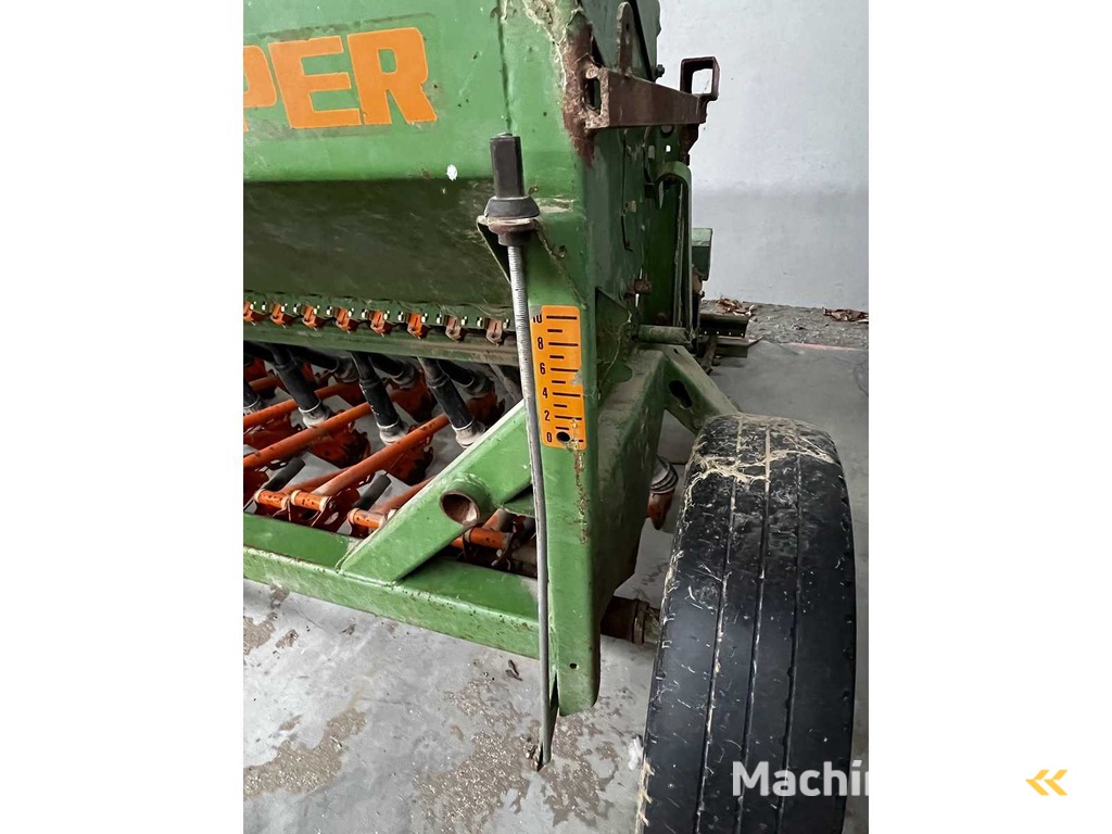 Amazon - D8/30 - Präzisions-Sämaschine