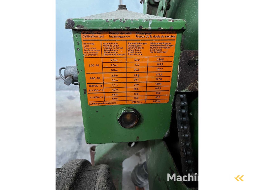 Amazon - D8/30 - Präzisions-Sämaschine