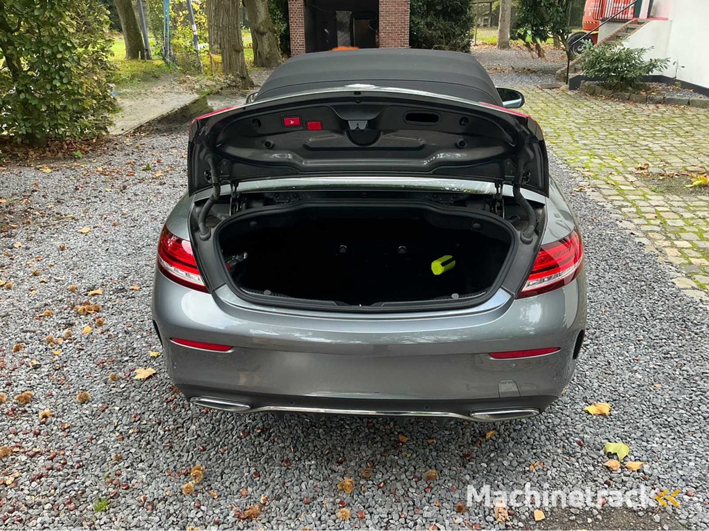 2023 Mercedes-Benz C220D Cabrio Pkw