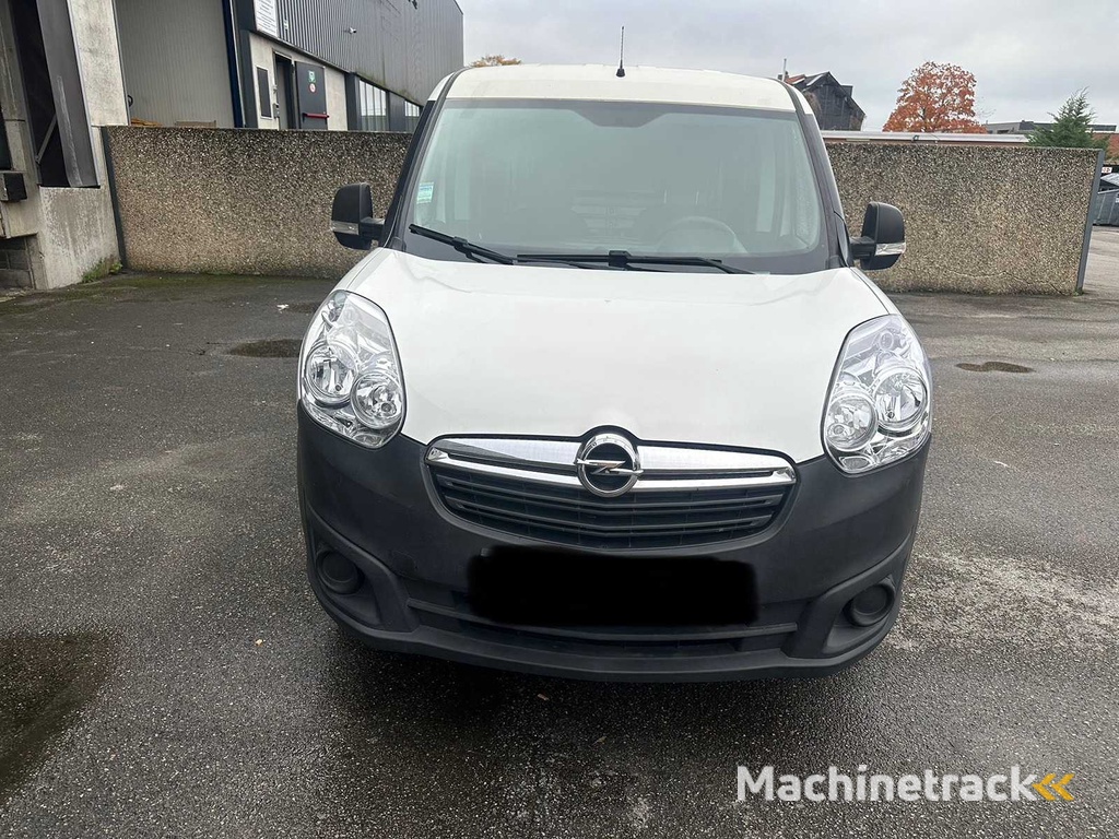 2018 - Opel Kombi Van