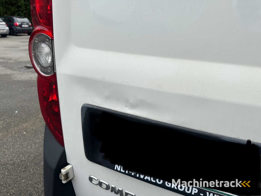 2018 - Opel Kombi Van