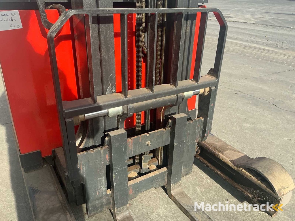 2012 Linde R14S-12 Schubmaststapler