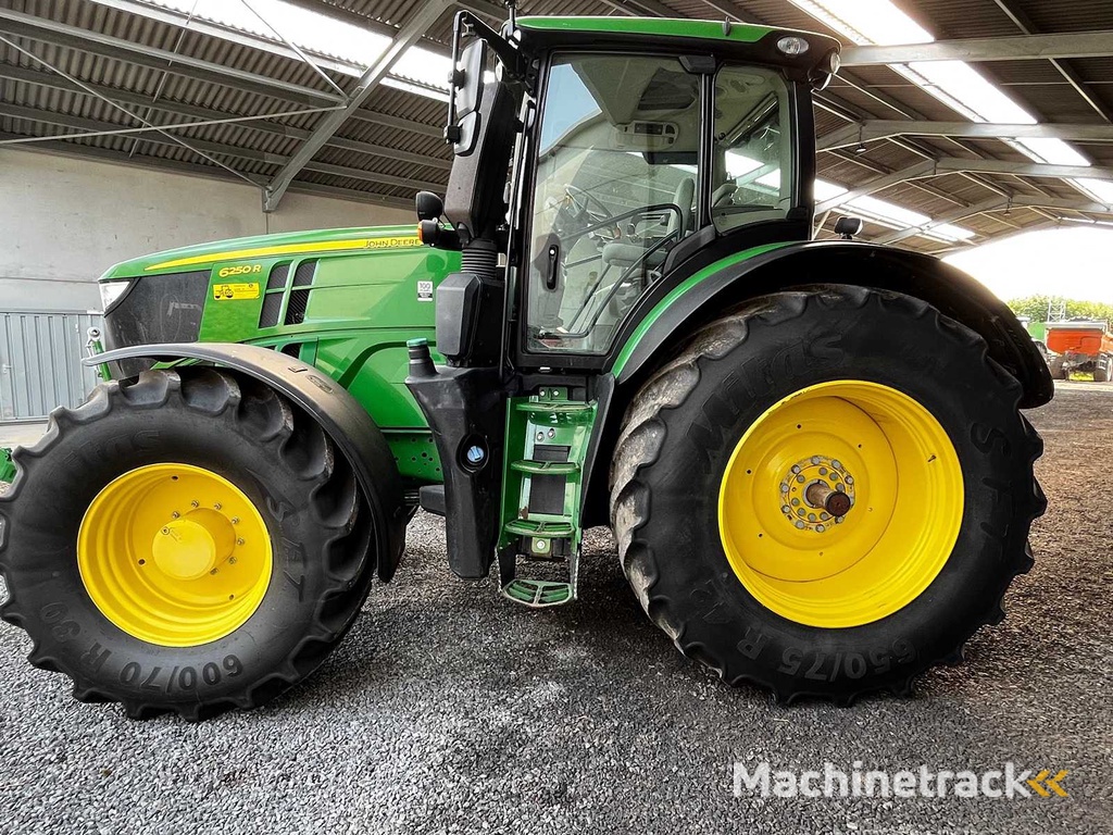 John Deere - 6250R - Traktor mit Allradantrieb - 2017