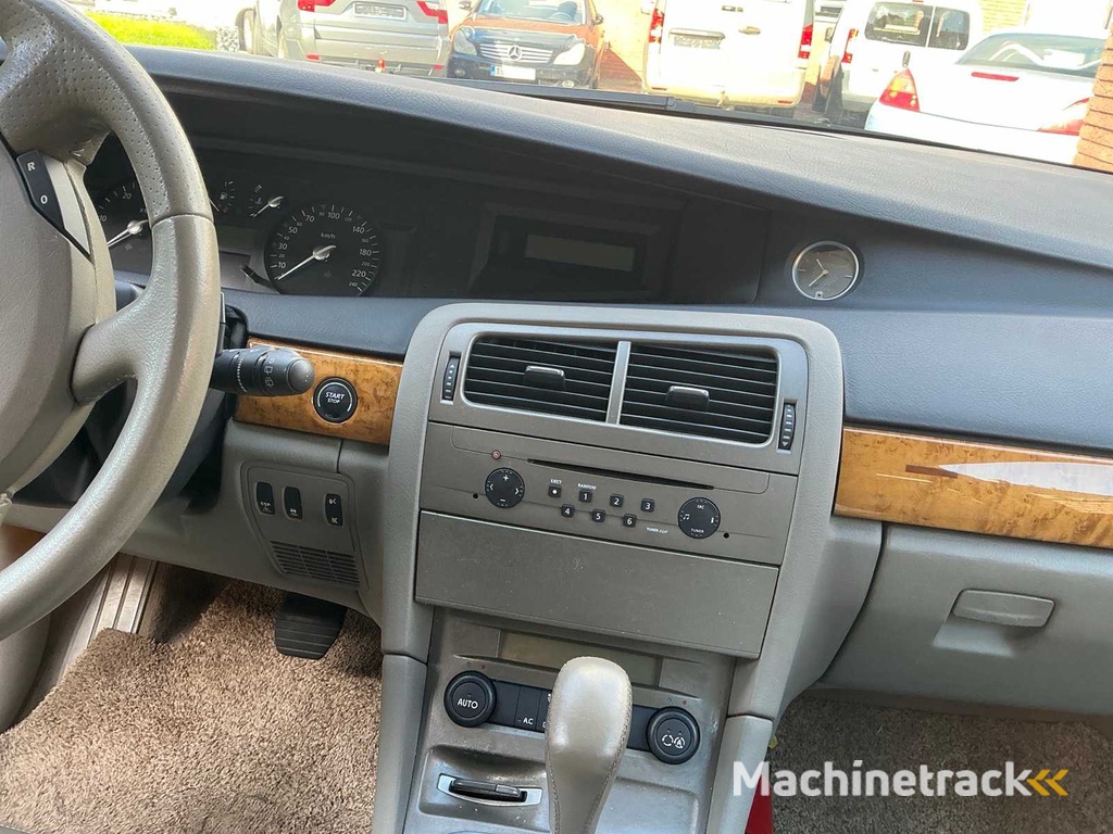 2003 – Renault Velsatis