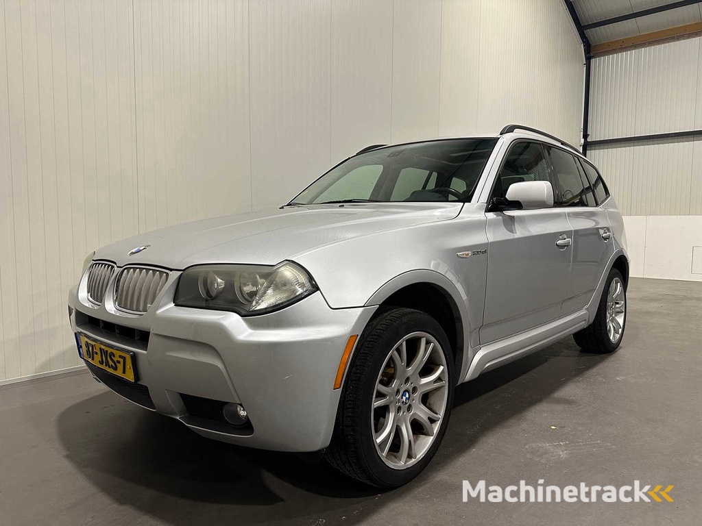 BMW X3 3.0si 87-JXS-7