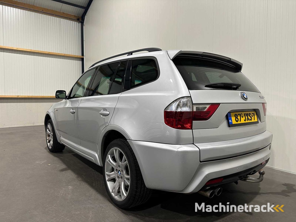 BMW X3 3.0si 87-JXS-7