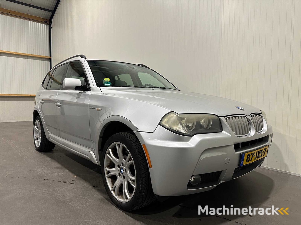 BMW X3 3.0si 87-JXS-7