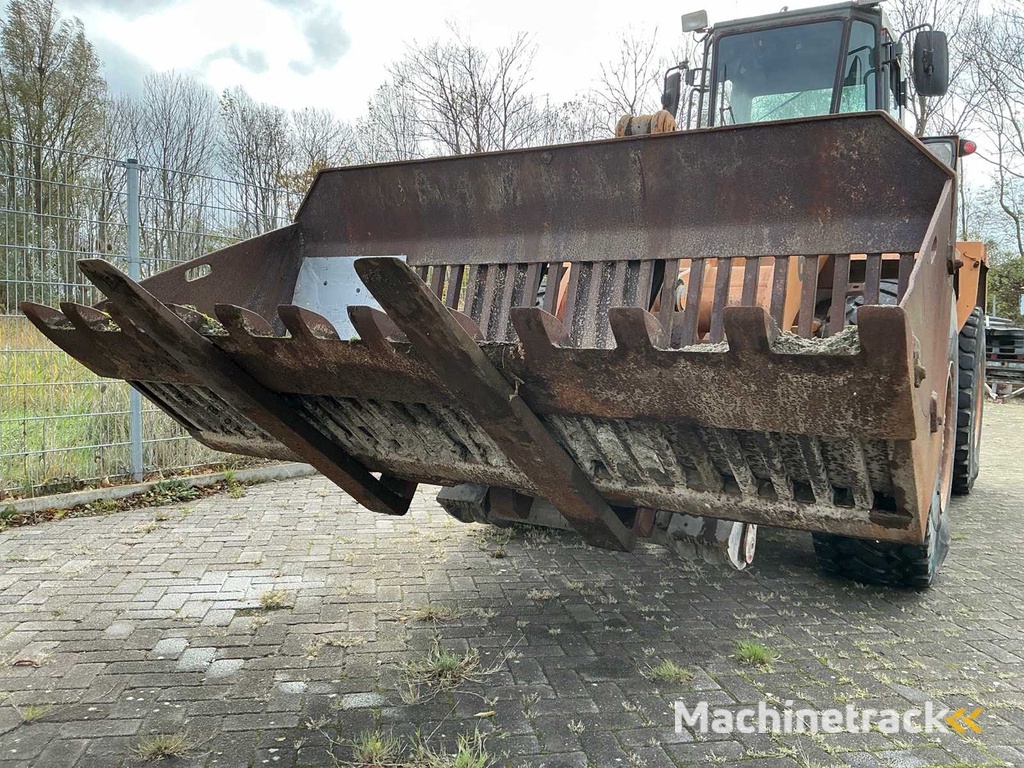 1986 KOFFER 622B Schaufel