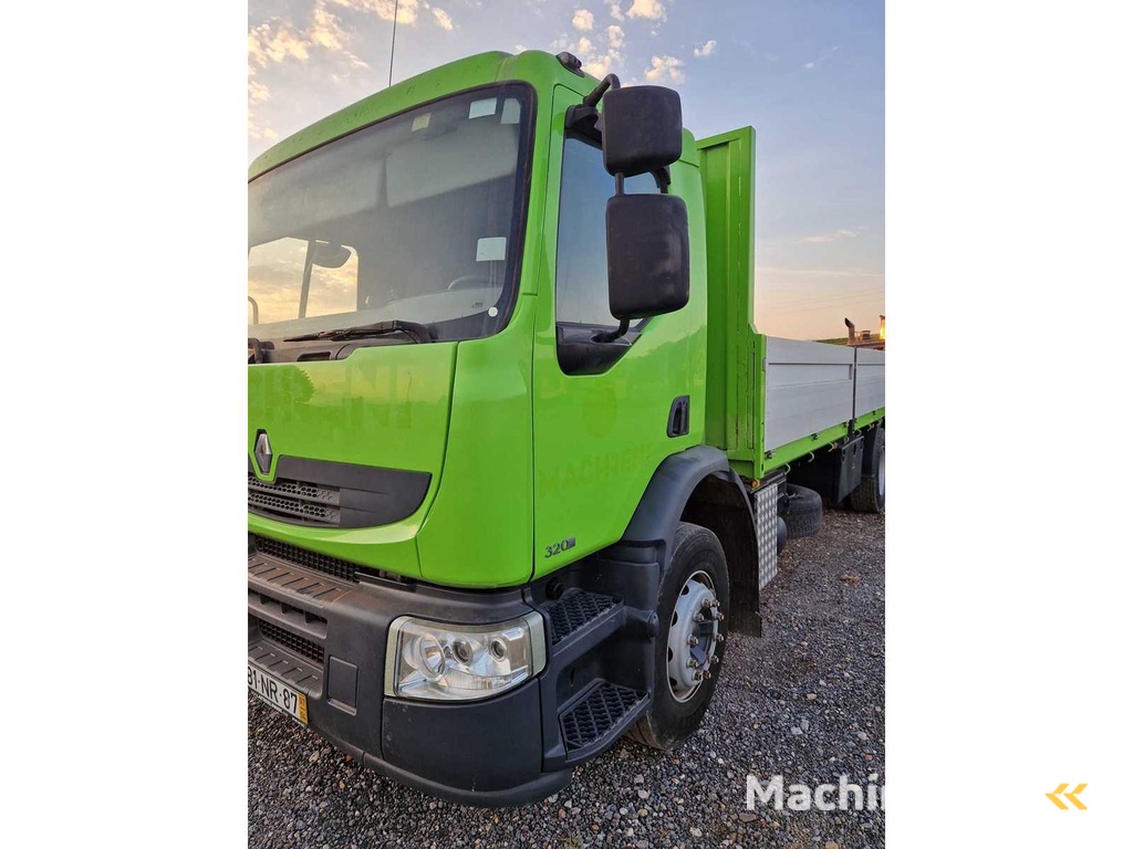RENAULT 320 DXi Vrachtwagen - 2007