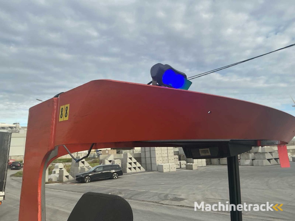 2012 BT RRE140 Reach truck