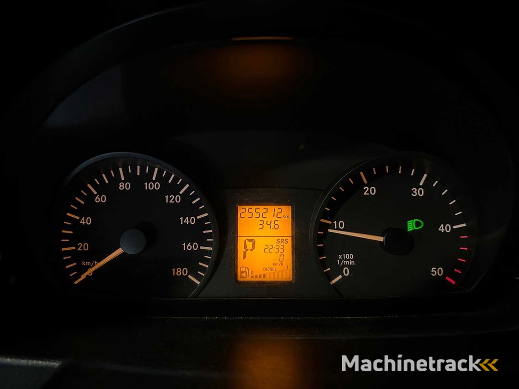 Mercedes-Benz Sprinter Camper Automaat 9 Persoons NX-199-V