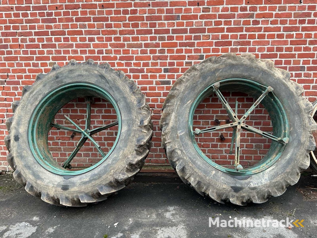 2x tractor velg