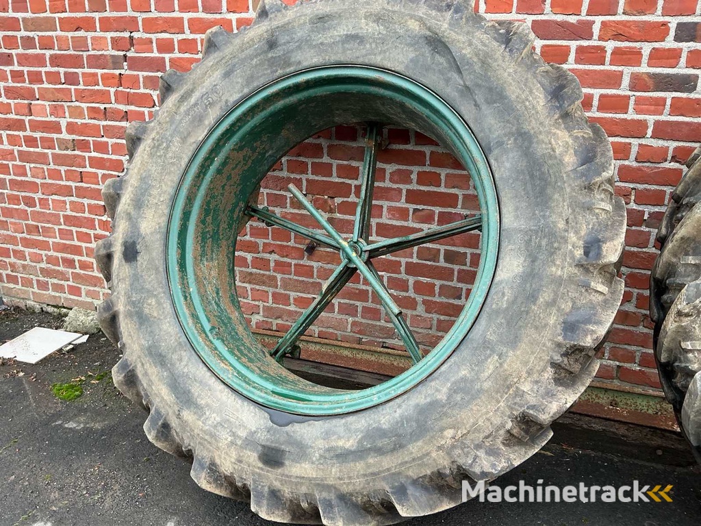 2x tractor velg