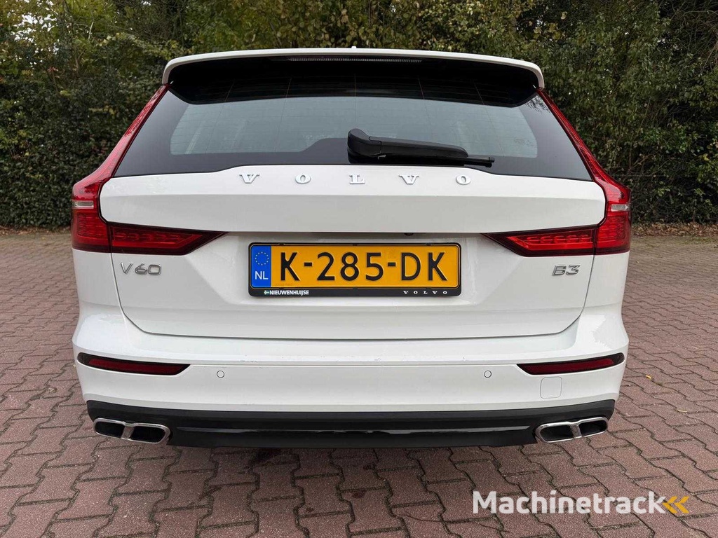 Volvo V60 2.0 B3 163HP Mom. Adv.  K-285-DK