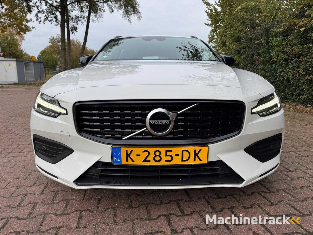 Volvo V60 2.0 B3 163HP Mom. Adv.  K-285-DK