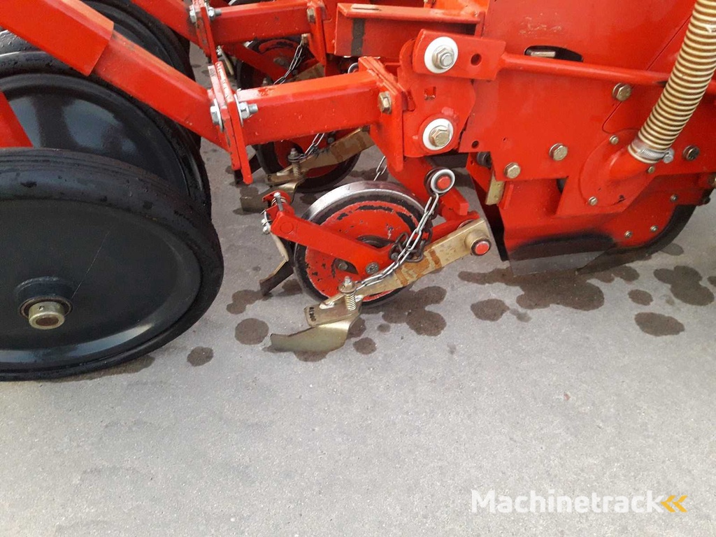 Kverneland - Optima e-Drive - Precision Seeder - 2012