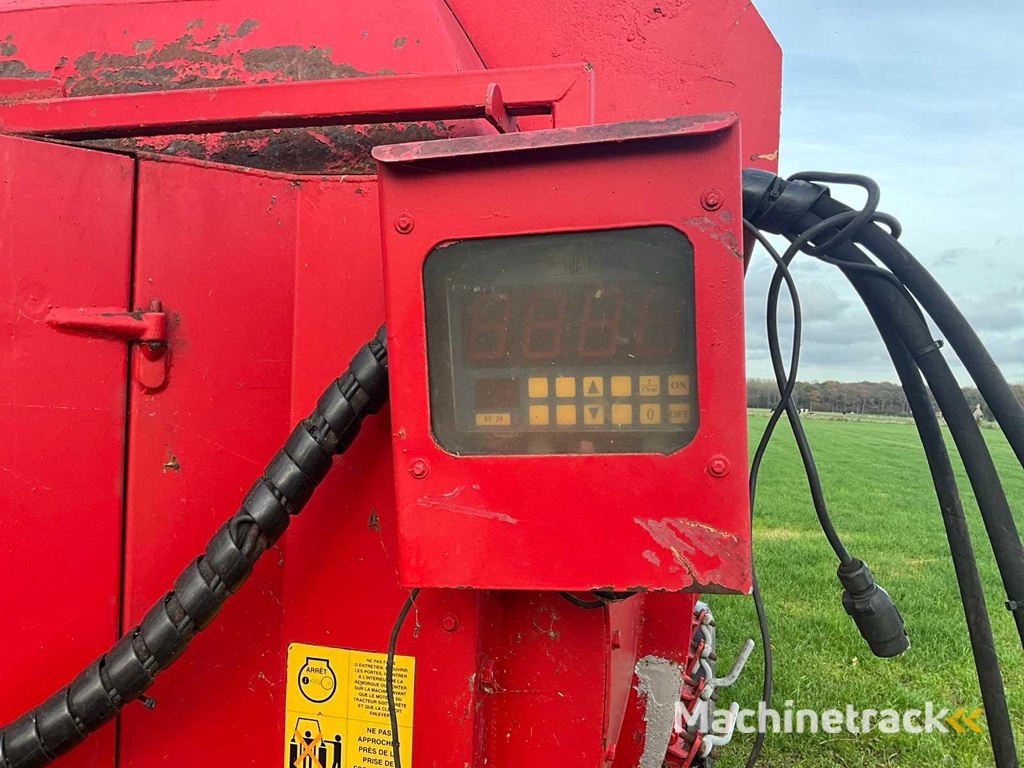 2005 Redrock Dietmixer Voermengwagen