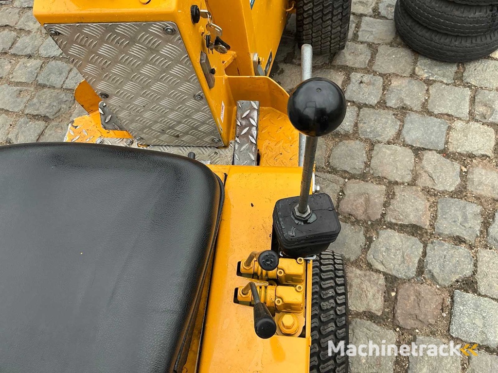 2019 Knikmops 80 Schaufel