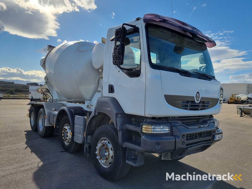 RENAULT Concrete Mixer Truck