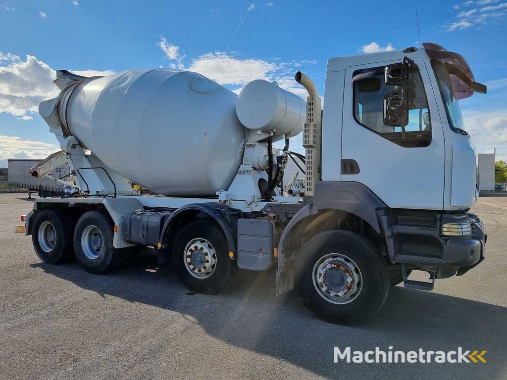RENAULT Concrete Mixer Truck