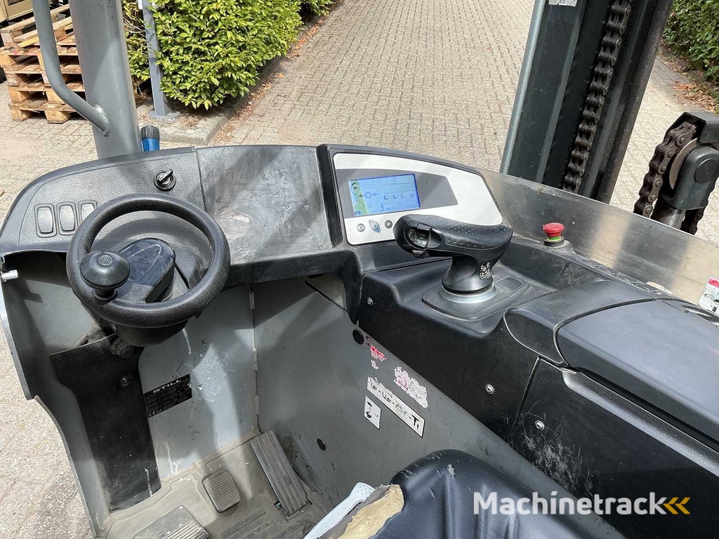 STILL - FMX-12 - Reach forklift - 2017