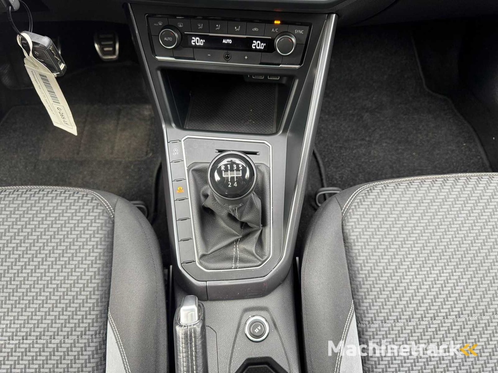 Volkswagen Polo 1.0 TSI Highline R-Line G-265-LF