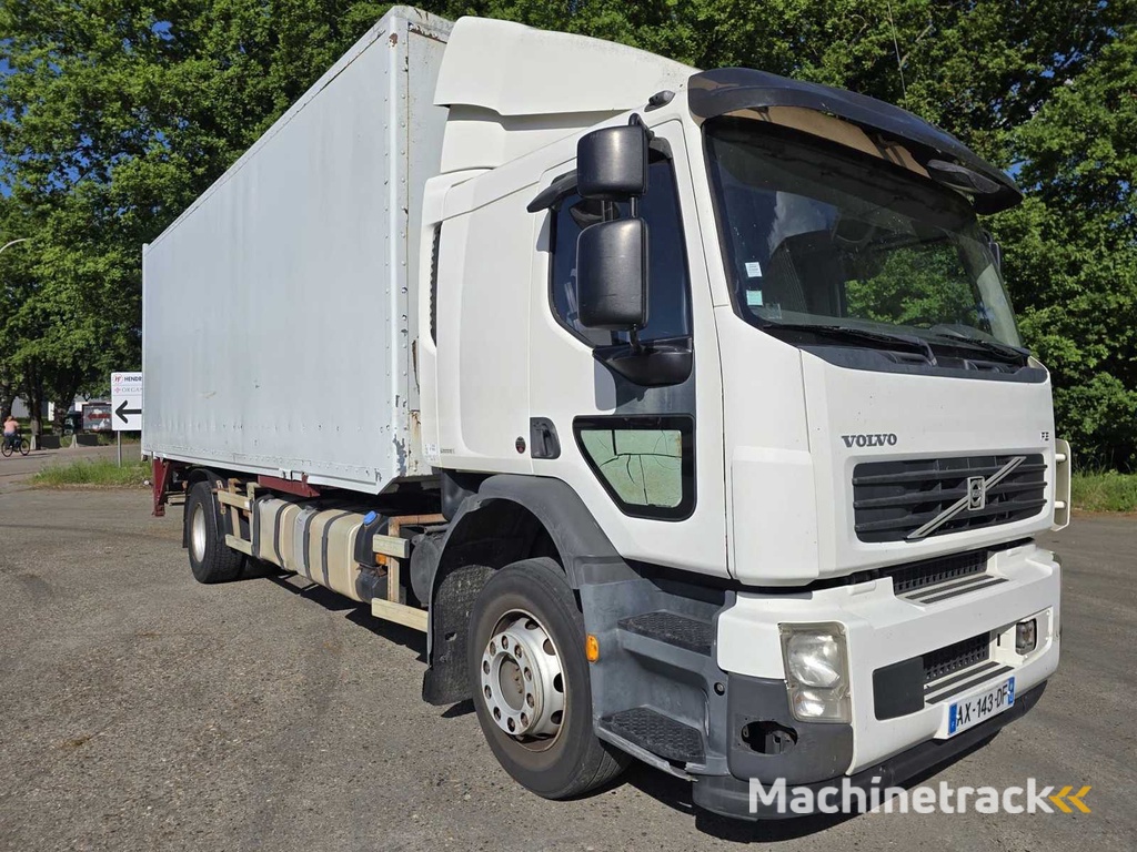 2010 Volvo FE260 - bakwagen met laadklep - 7.1L Diesel –  Airco