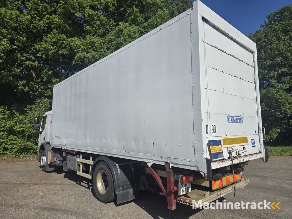 2010 Volvo FE260 - bakwagen met laadklep - 7.1L Diesel –  Airco