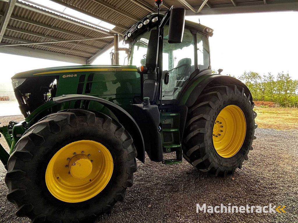 John Deere - 6250R - 4-Wheel Drive Tractor - 2018