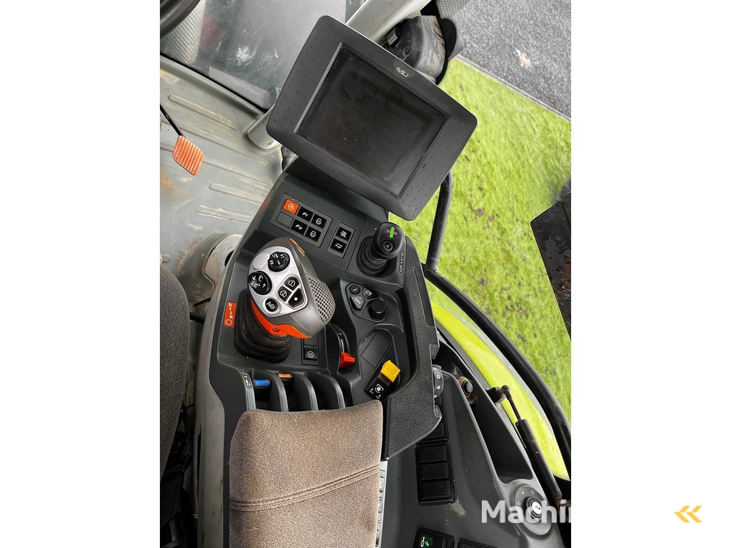 Claas - Arion 650 A36 - 4-Wheel Drive Tractor - 2015