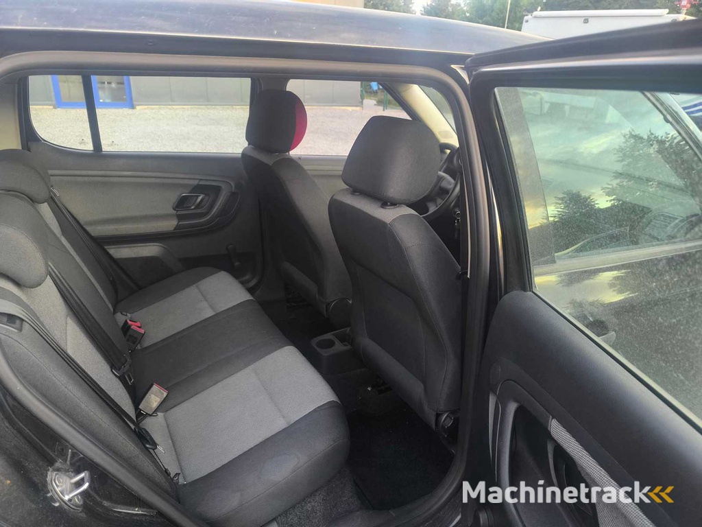 Skoda - 2011 - Fabia - Hatchback - Personenauto