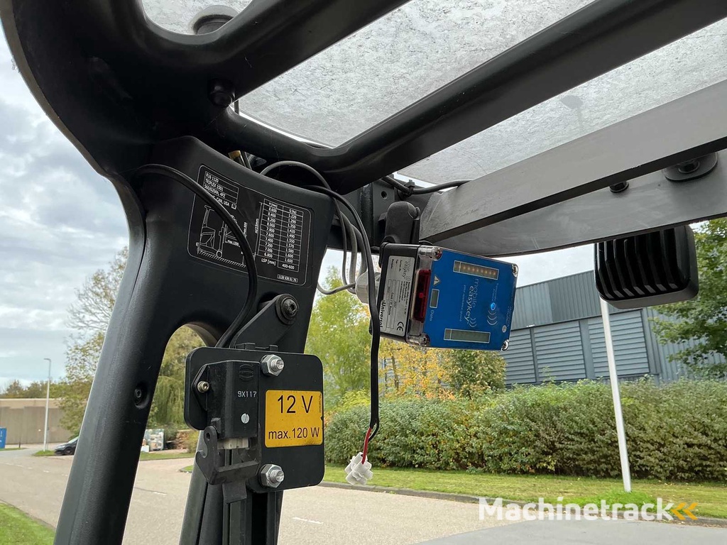 Linde - R16-01 - Schubmaststapler - 2015