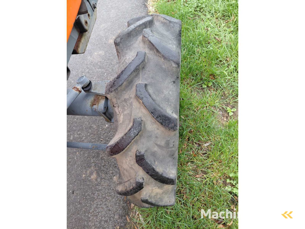 Kubota GT3 All-wheel drive mini tractor